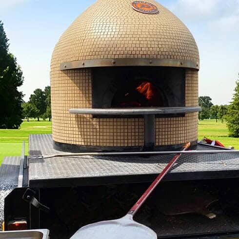Mobile wood-fired pizza oven Via Napoli catering