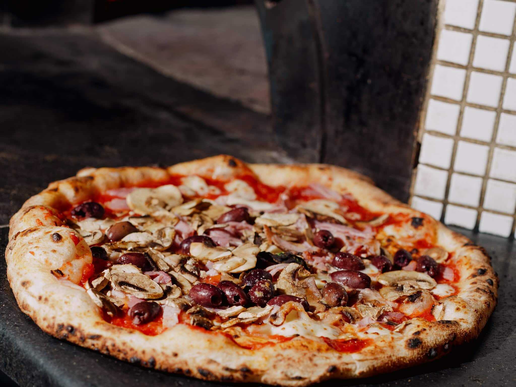 Pizza from Via Napoli Restaurant – Authentic Italian Flavour